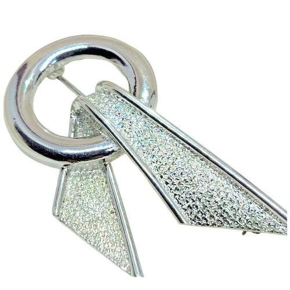 Monet Ribbon Brooch Textured Silver Tone Vintage Classic Style 2" L x 1" W - Picture 1 of 7